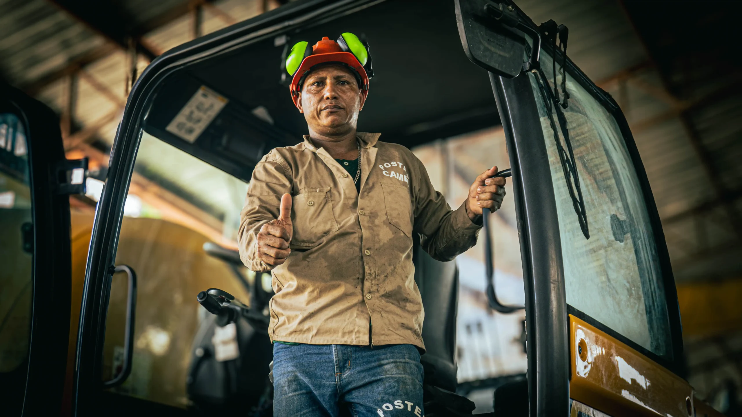 Infraestructura eléctrica POSTES CAMEL